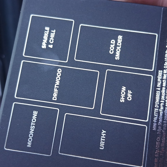 NIB Too Faced Born This Way Cold Smolder Nudes Mini Eyeshadow Palette - 6 shades - Picture 8 of 8